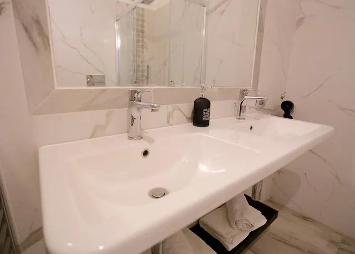 P-suite Plaza רומא